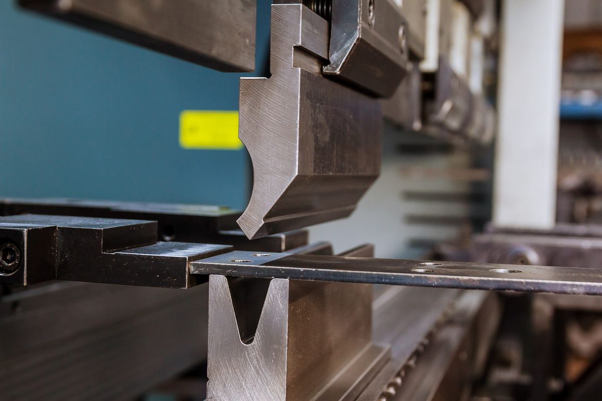 Moulding Services supplier in Jamaica, Queens, New York | Iron Wei Steel Corp
