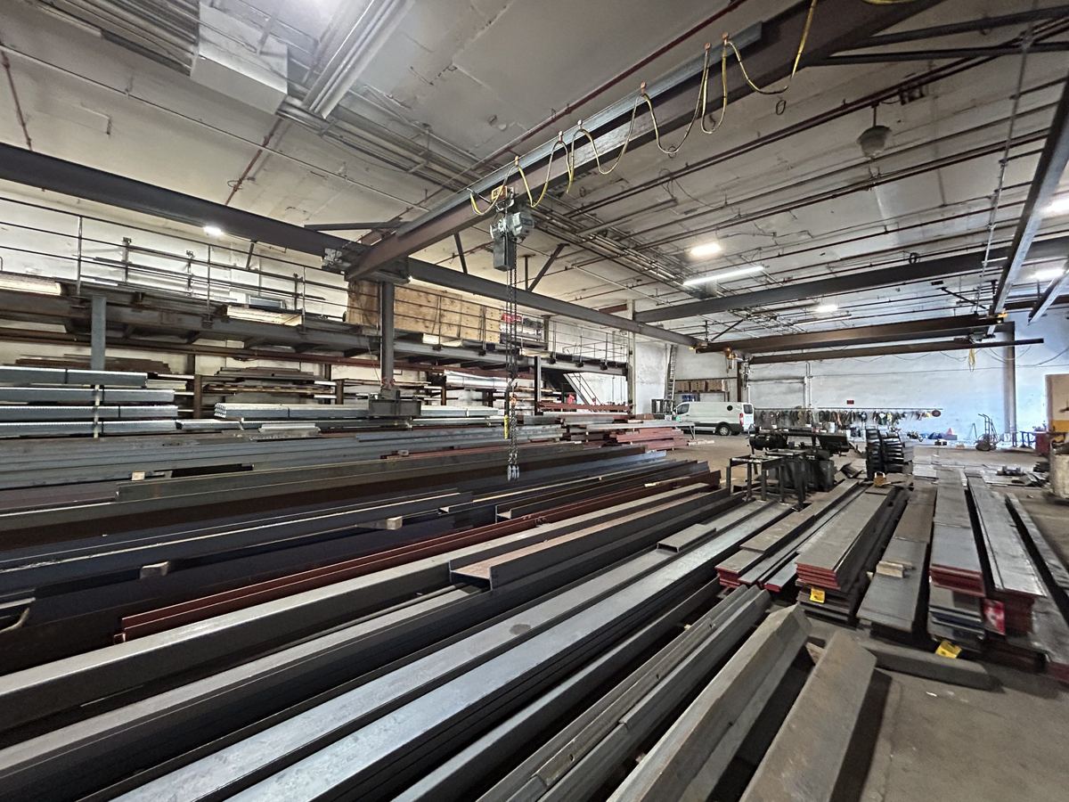Flat Bars supplier in Jamaica, Queens, New York | Iron Wei Steel Corp